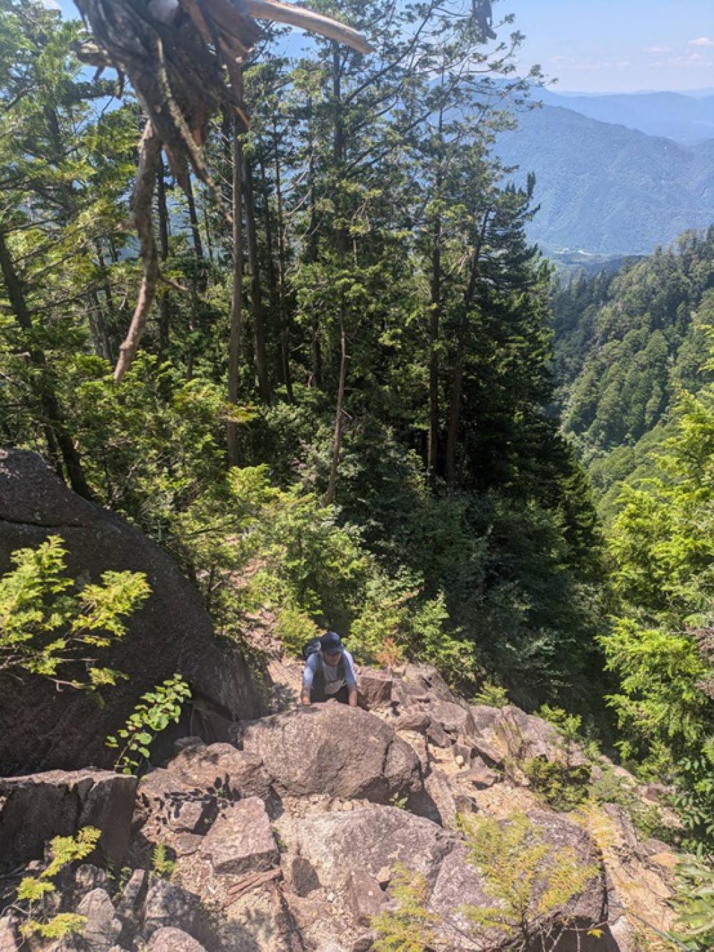 日帰り登山(南木曽岳・摩利支天・男滝女滝)